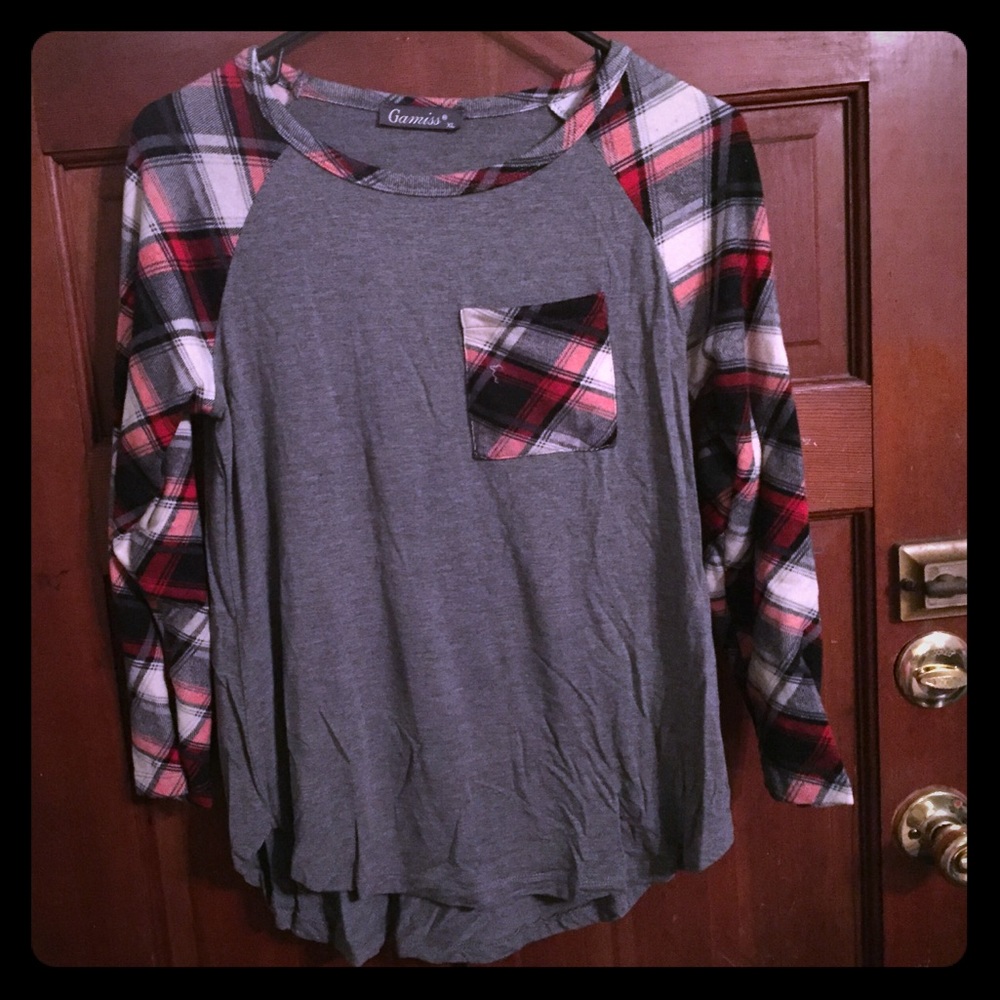 Gray and plaid 3/4 length shirt
